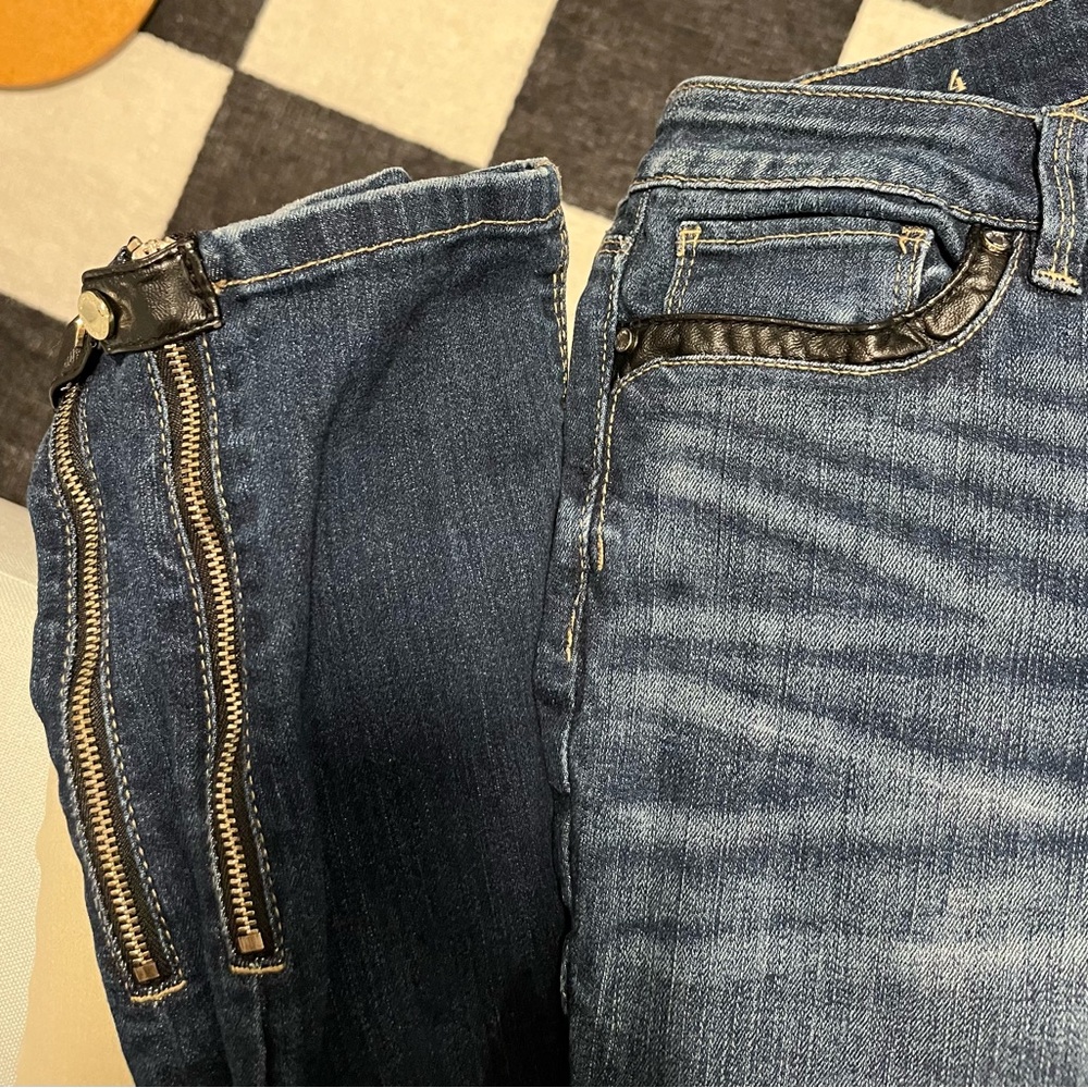 Women’s Blue Jeans with Black Trim